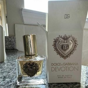 Dolce & Gabbana perfume